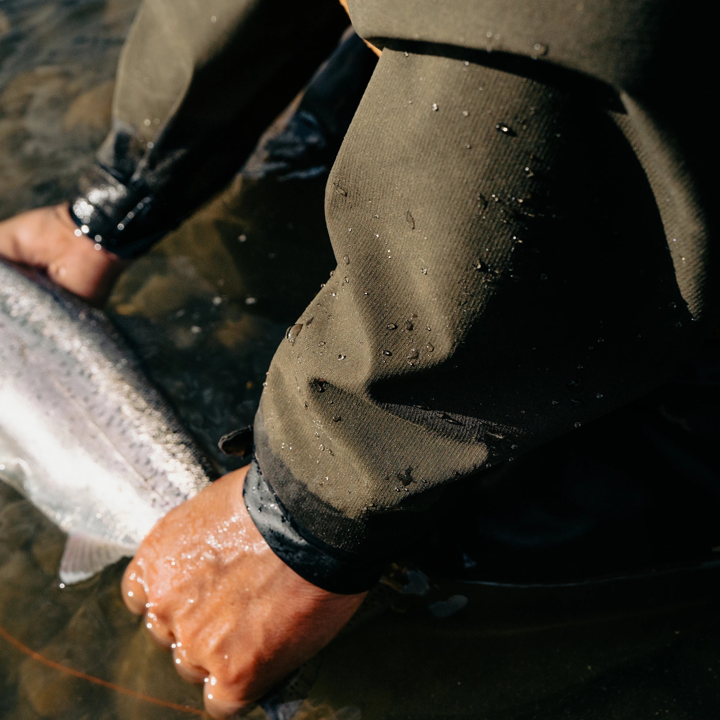 Unisex Catch & Release Smock